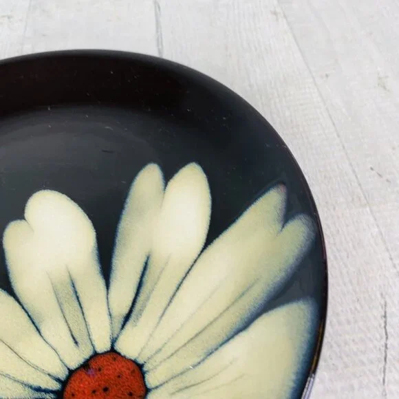 Mikasa Gourmet Basics BLOSSOM BLACK Cream Flower Stoneware Salad Plates Set of 4 - Picture 15 of 16